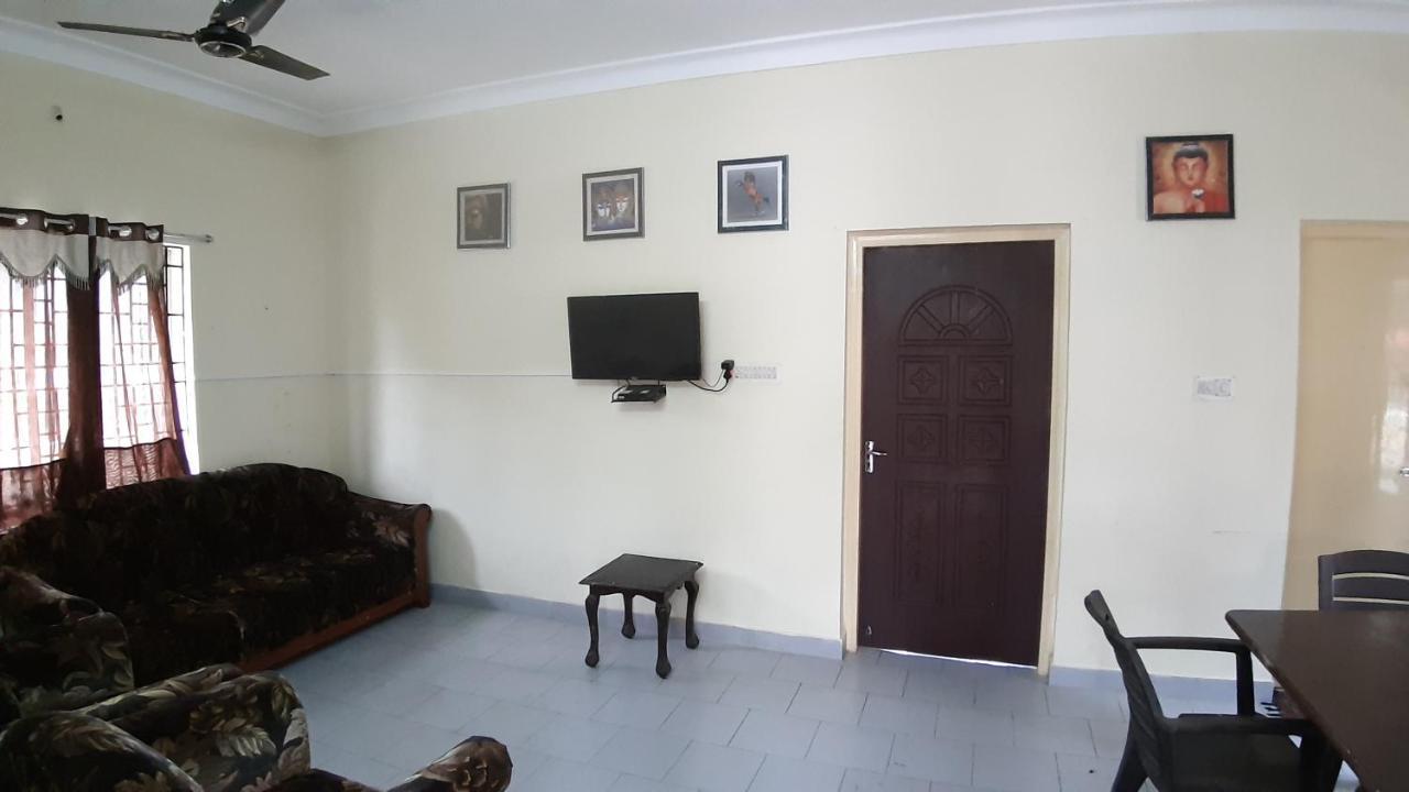 Bamboo Private Homestay Йеркауд Екстериор снимка